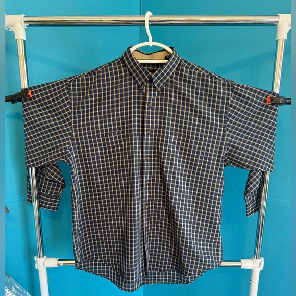 Van HEUSEN button down shirt - Picture 6 of 15